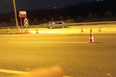 Buldan’da iki otomobil kavşakta çarpıştı; 1 yaralı