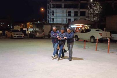 Bursa’da 15 yıl hapis cezası bulunan firari dolmuşta yakalandı