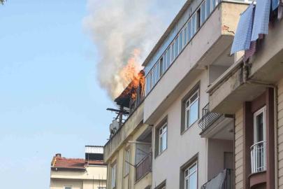 Bursa’da apartman terasında yangın paniği