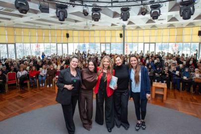 Bursa’da edebiyatla kadın hikayelerine yolculuk