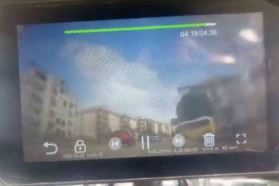 Bursa’da motosiklet sürücüsünün dikkati kazayı önledi