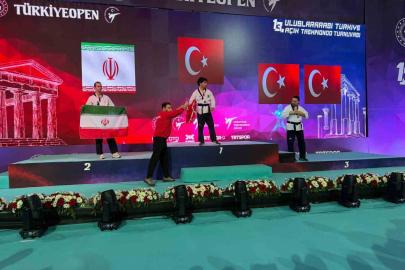 Bursalı sporcu Uğur Tuzlu, Turkish Open Taekwondo Turnuvası’nda şampiyon oldu