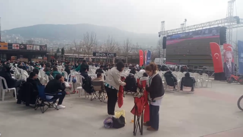 Bursaspor sevdası sokağa taştı