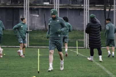 Bursaspor’da Gebze hazırlıkları sürüyor