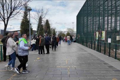 Büyükşehirin hayvanat bahçesinde bayram yoğunluğu: 40 bin ziyaretçi