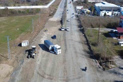 Çarşamba-Ayvacık karayolunda çalışmalar sürüyor