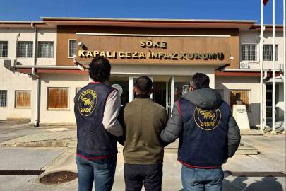 Çeşitli suçlardan aranan 3 kişi, jandarmadan kaçamadı