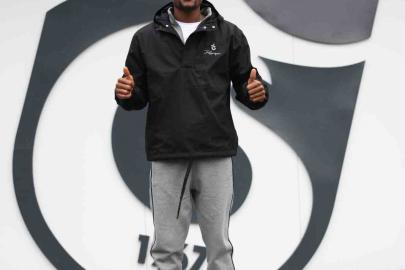 Chibuike Nwaiwu: "Taraftarın gönlünde yer edinmiş oyuncu olarak hatırlanmak isterim"