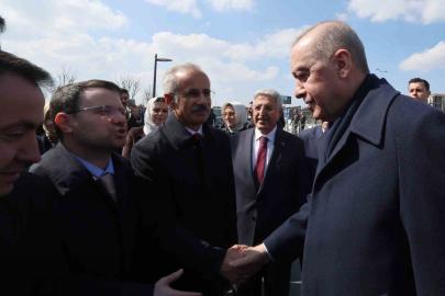 Cumhurbaşkanı Erdoğan: "Birileri bizi ruh köklerimizden koparmak istese de milli ve manevi kimliğimize sahip çıkmaya devam edeceğiz"