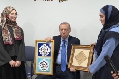 Cumhurbaşkanı Erdoğan üniversite öğrencileri ile bir araya geldi