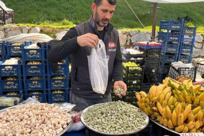 Datça Bademi, Yatağan’daki pazar tezgahlarında yerini aldı