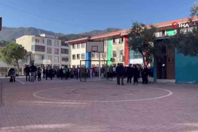 Denizli’de korkutan deprem