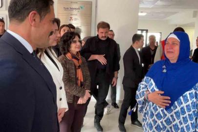 Deprem enkazından 4.günde kurtarılan kadın, 2 gün önce anahtarını teslim aldığı yeni yuvası için göz yaşları içerisinde devlete teşekkür etti