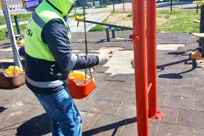 Didim’de parklar çocuklar için yenilendi