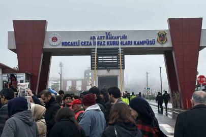 Dilovası’ndaki parfüm tesisi yangını davasında sanıklar hakim karşısında