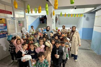 Diyarbakır’da minik öğrencilerden "Bir Avuç İyilik" Projesi