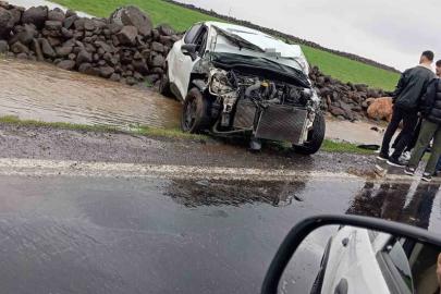 Diyarbakır’da otomobil takla attı: 2 yaralı