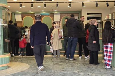 Diyarbakır’da pastanelerde bayram yoğunluğu