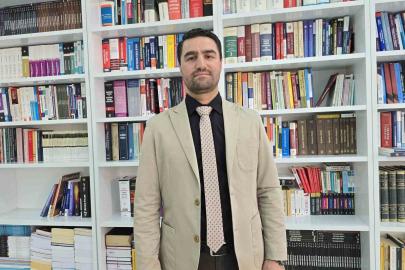 Doç. Dr. Mustafa Özalp: "ABD, Orta Doğu bataklığında duvara tosladı"