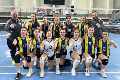 Düzce 1907 SK voleybol takımı finalde