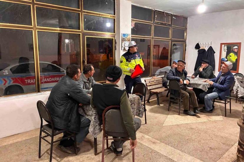 Edirne jandarmasından vatandaşlara trafik güvenliği eğitimi