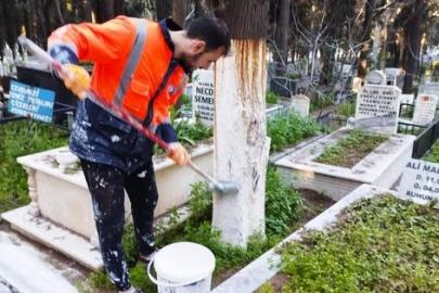 Edremit Belediyesi bayram öncesi mezarlıklarda bakım çalışmalarını sıkılaştırdı