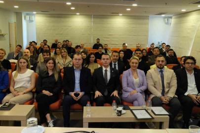 EGİAD’da, 2060 makro görünüm masaya yatırıldı