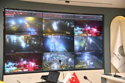 Ekipler selde mahsur kalan 10 kişilik aile için seferber oldu