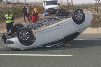 Elazığ’da otomobil ters döndü: 2 yaralı