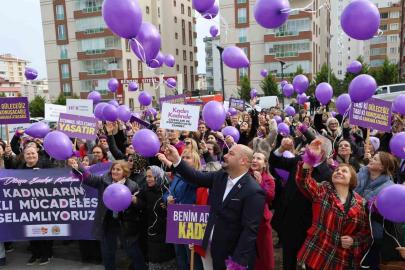 Emekçi Kadınlar Günü etkinlikleri, farkındalık yürüyüşü ile başladı
