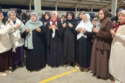 Emet ve Hisarcık’tan 29 umreci dualarla kutsal topraklara uğurlandı