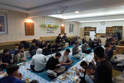 Emirdağ’da üniversiteli öğrencileri iftar programında buluştular