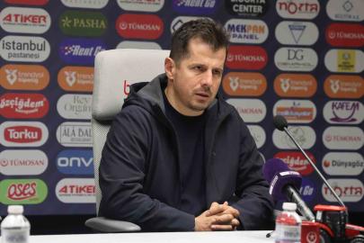 Emre Belözoğlu: "Oyuncular için de bizim için de zor bir süreç"