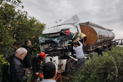 Erzin’de tanker narenciye bahçesine uçtu