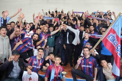 Eskil’de voleybol turnuvasının şampiyonu Kökezspor oldu