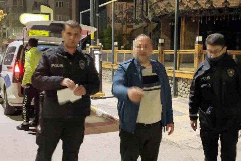 ‘Esnafım’ diyen alkollü sürücünün ehliyetine el konuldu