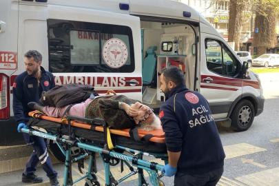 Evde düşerek yaralanan yaşlı kadının imdadına ekipler yetişti