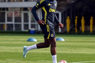 Fenerbahçe’de ara sona erdi, derbi mesaisi başladı