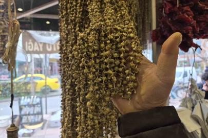 Fiyatıyla dikkat çeken kurutulmuş bamya 3 bin 500 TL’ye satılıyor