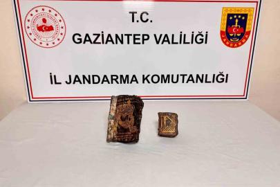 Gaziantep’te altın yazmalı 2 kitap ele geçirildi: 1 gözaltı