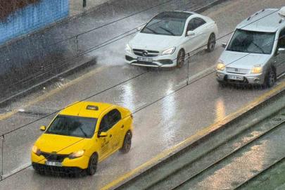 Gaziantep’te sağanak yağış etkili oldu