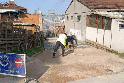 Gebze’de 3 sokakta parke ve bordür çalışması yapıldı