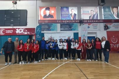 Gençler dart müsabakaları sona erdi