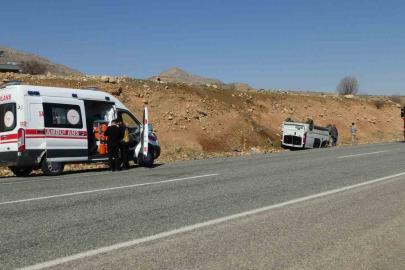 Gercüş’te minibüs takla attı: 1 yaralı