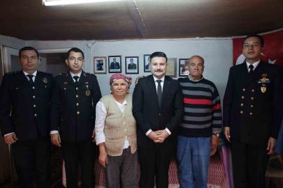 Gökçeada Kaymakamı Acar’dan Gazi ailesine bayram ziyareti