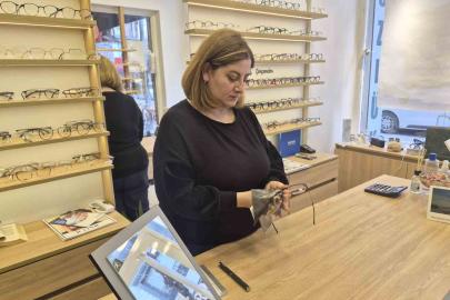 Gözlük uzmanından dijital ekran bağımlılığına karşı orijinal cam ve doğru filtreleme uyarısı