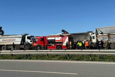 Hatay’da aynı istikametteki kamyonlar çarpıştı: 1 ölü
