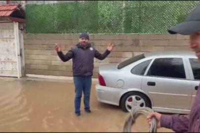 Hatay’da dolu ve sağanak yağış sonrası sel meydana geldi
