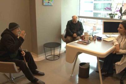 İnme geçiren 91 yaşındaki hastaya başarılı müdahale, uzmanlardan uyarı: "Dakikanın önemi var"