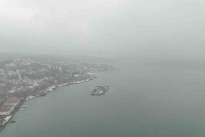 İstanbul bayram sabahına sisle uyandı